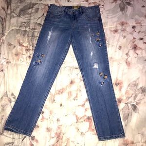 DEMOCRACY WOMEN GIRLFRIEND JEANS.